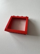 Rama okienna LEGO 2x4x3 czerwona (60598 / 2352)