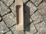 Cegły z wypustkami i bez  około 1tys. Sztuk .