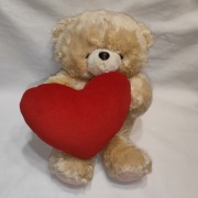 M449 Maskotka Miś z serduszkiem 32 cm