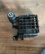 Oryginalny przycisk wraz z obudową filtra Bosch BZGL2X100/01