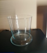 ciekawy szklany wazon