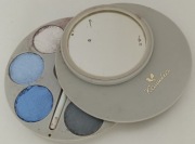 Cienie do powiek Kamelia plus kosmetyczka z okresu PRL-u 