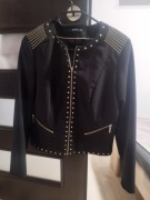 Rockowy żakiet MOHITO z dżetami | Krótka kurtka | Rozmiar 38 | Złote detale