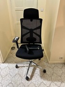 Ergonomiczne krzesło biurowe – lekko uszkodzone