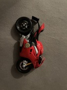 Figurka motocykl ducati