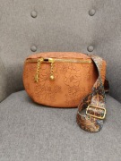 Nerka, torebka na ramię 