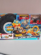 Hot Wheels Monster trucks tor opona 