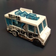 Hot Wheels Quick Bite 2024 biały