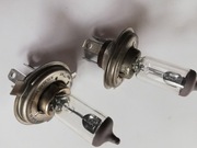Dwie stare żarówki osram H4 - motorcraft H4