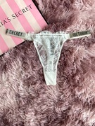 Stringi koronkowe Victoria's Secret M