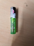 OLEJEK DO UST I POLICZKÓW - ZMIENIA ICH KOLOR. ESSENCE ELECTRIC GLOW