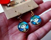 Złote kolczyki Włóczykij Muminki pudełko na prezent 