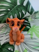 Simba z masy cukrowej na tort 