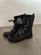 Czarne skórzane botki, Badura - 37