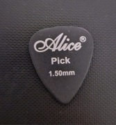 Kostka do gitary elektrycznej Alice Pick 1.50 czarna