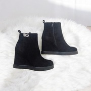 Botki czarne z zawieszką srebrna 37 38 koturna