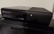 Xbox 360 E Console. Gratis GRY