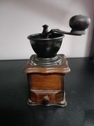 Ładny młynek do kawy 