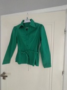 Zielona bluzka wiązana w pasie z długim rękawem 