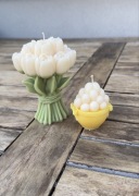 Wyjątkowy Zestaw Świec Dekoracyjnych – Tulipany i Koszyczek