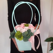 Torebka z mydlanymi kwiatami