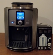 Ekspres KRUPS EA 8050+oryginalny spieniacz do mleka