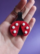 Brelok w kształcie biedronki