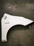 Prius błotnik prawy przód 2016