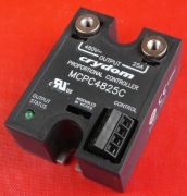 PRZEKAŹNIK PÓŁPRZEWODNIKOWY ANALOGOWY REGULATOR crydom MCPC4825C 400V 25A i