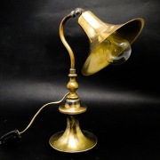 lampa nocna w stylu art deco
