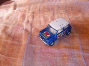 Samochód samochodzik auto autko zabawka model mały samochodzik 7cm