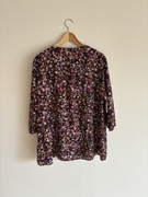 Czarna bluzka w kolorowe fioletowe kwiaty Maxi Blue 50 5xl plus size