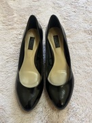 Czarne lakierowane szpilki F&F 39