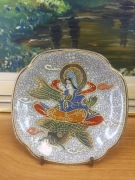 Porcelanowy talerzyk dekoracyjny – orientalny motyw