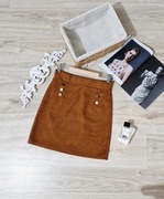 Zamszowa Obcisła Spódniczka Mini Ozdobne Złote Guziki!