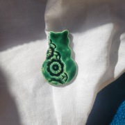 Broszka kotek kot zielony green
