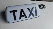 Lampa taxi dachowa 12V napis TAXI szpakówka