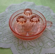 Vintage lata 50te Francja różowe szkło komplet do sake tacka 3 kieliszki.63