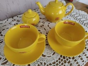 Zestaw dwie filiżanki, cukiernica, dzbanek 