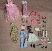 Zestaw ubranek, butów i akcesoriów dla lalki Barbie