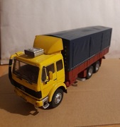 Kultowa ciężarówka MERCEDES  1:43