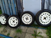 Opony z felgami letnie Hankook 14" białe