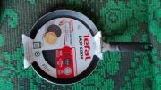 Tefal Easy Cook model o średnicy 22 cm  do smażenia naleśników 
