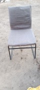 Krzesło metalowe tapicerowane 