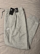 Nowe spodnie Nike Club XXL