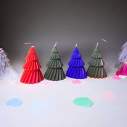 Świeczka sojowa w kształcie choinki – zapachowa, ręcznie robiona!