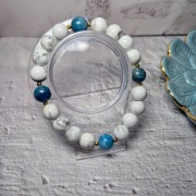 Bransoletka z kamieni naturalnych na gumce 