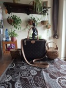 Brązowa torebka teczka aktówka z modnym wzorem 