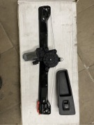 Mechanizm podnoszenia szyby prawy przód 