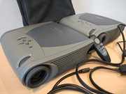 Dwa projektory InFocus LP350, sprawne, bogaty zestaw
